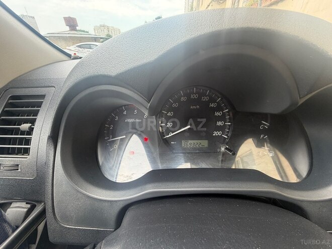 Toyota Hilux-6