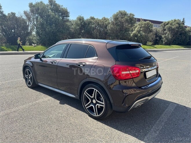 Mercedes GLA 200-5
