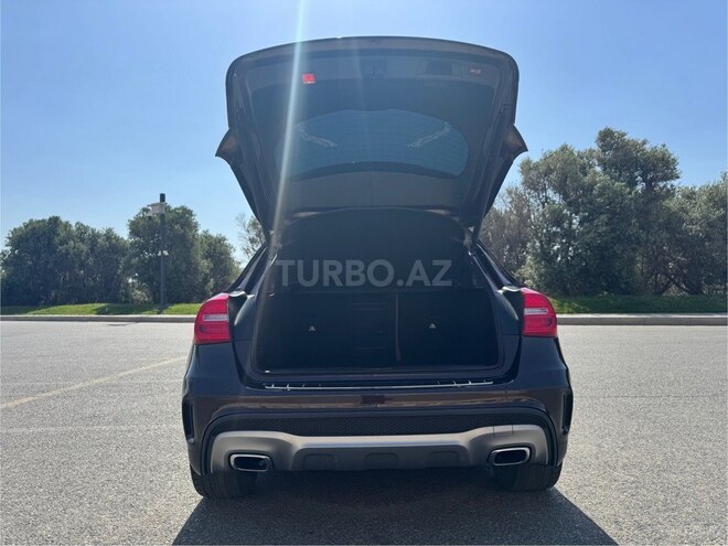 Mercedes GLA 200-7