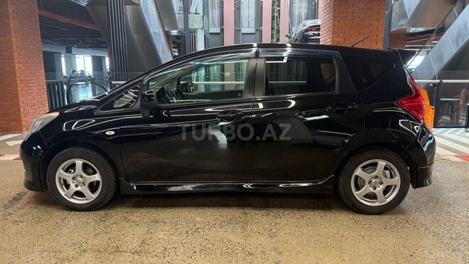 Nissan Note-8