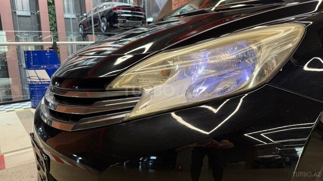 Nissan Note-10