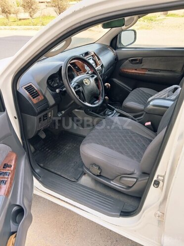 Toyota Hilux-5