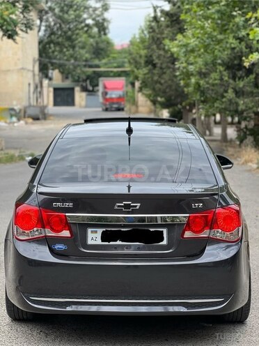 Chevrolet Cruze-10