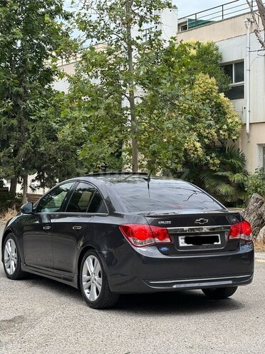 Chevrolet Cruze-9