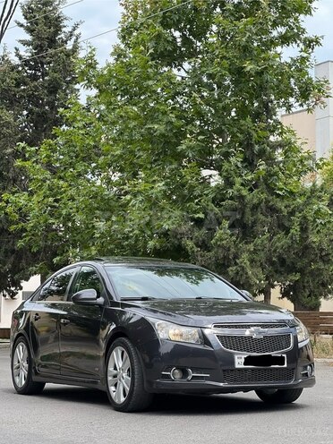 Chevrolet Cruze-11