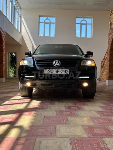 Volkswagen Touareg-2