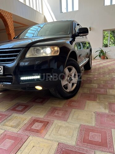 Volkswagen Touareg-3