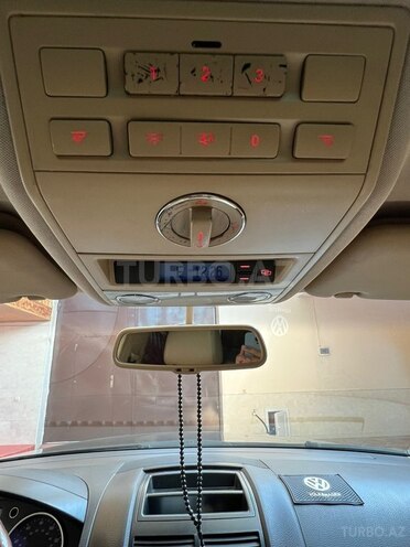 Volkswagen Touareg-11