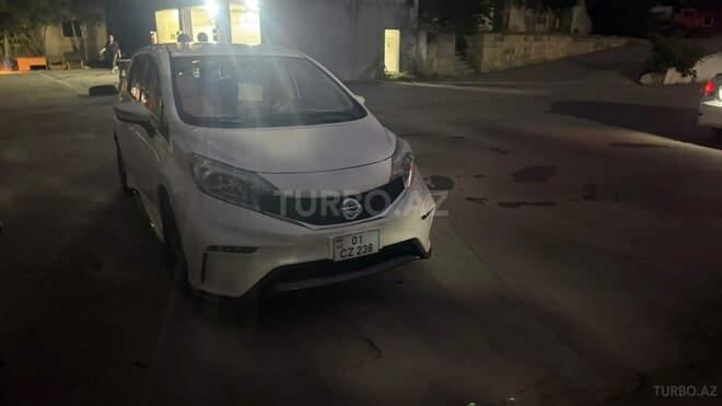 Nissan Note-1
