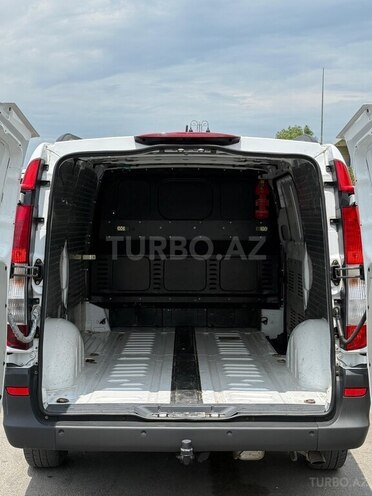 Mercedes Vito-5