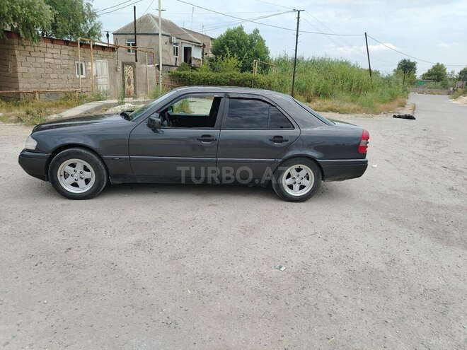 Mercedes C 180-4