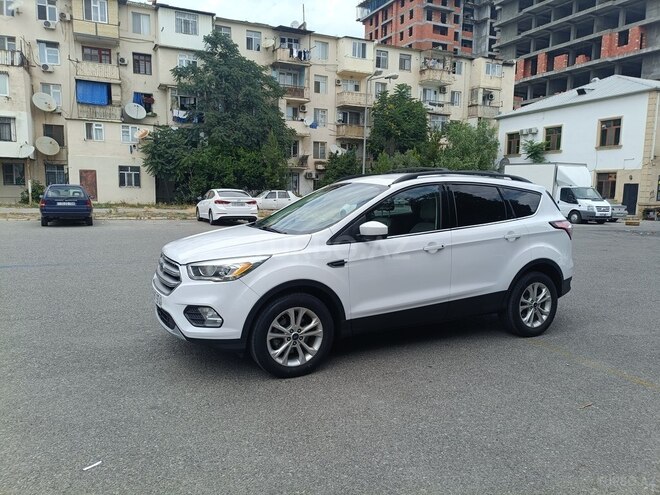 Ford Escape-2