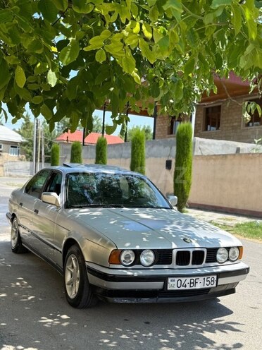 BMW 520-3