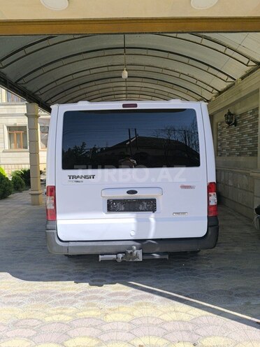 Ford Transit-7
