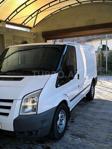 Ford Transit-2