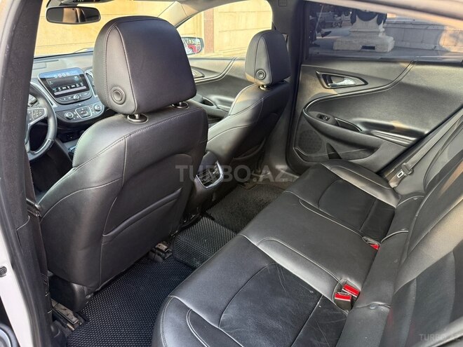 Chevrolet Malibu-13