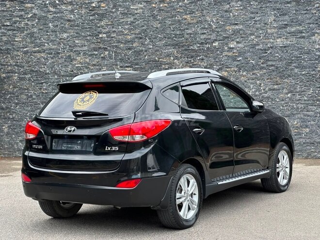 Hyundai ix35-17