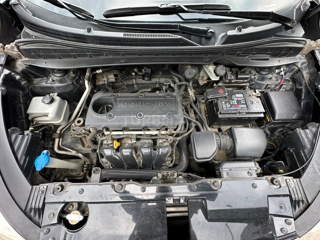Hyundai ix35-10
