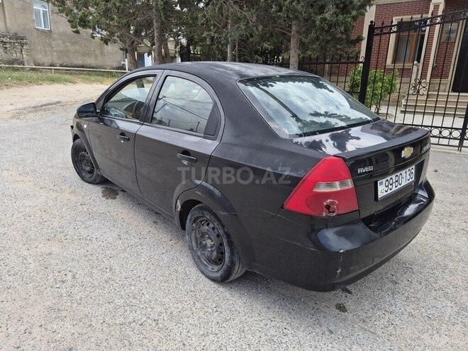 Chevrolet Aveo-5
