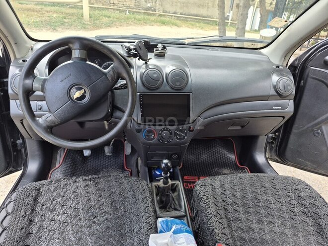 Chevrolet Aveo-3