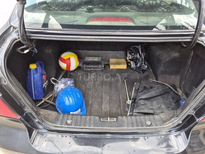 Chevrolet Aveo-10