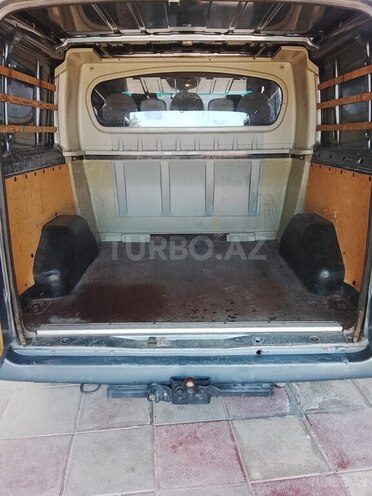 Ford Transit-7