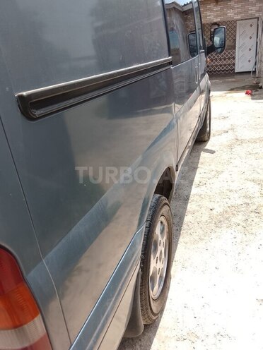 Ford Transit-9
