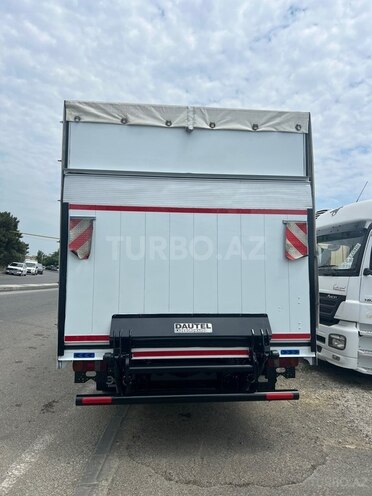 Mercedes Atego 818-8