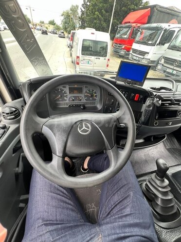 Mercedes Atego 818-14