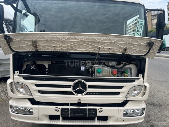 Mercedes Atego 818-5