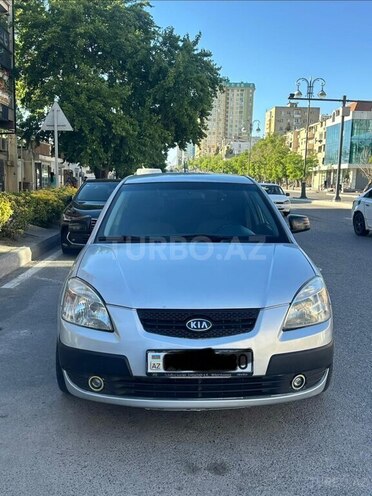 Kia Rio-1