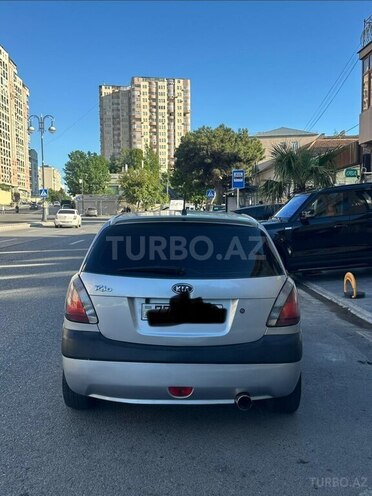 Kia Rio-4