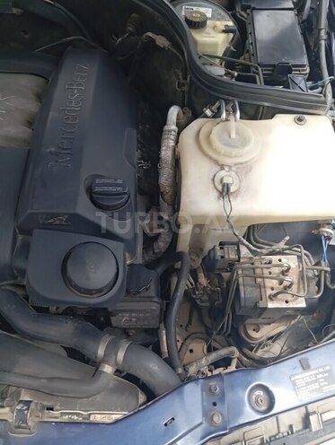 Mercedes C 240-10