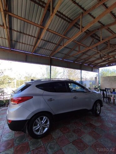 Hyundai ix35-15