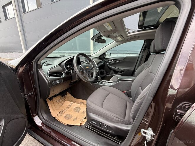 Chevrolet Malibu-14