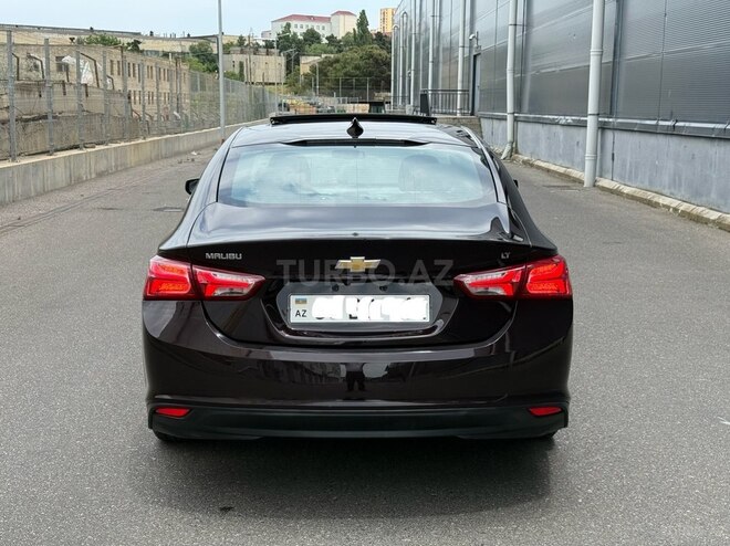 Chevrolet Malibu-9