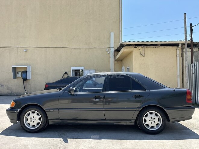 Mercedes C 200-6
