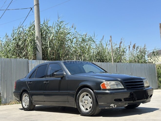 Mercedes C 200-2