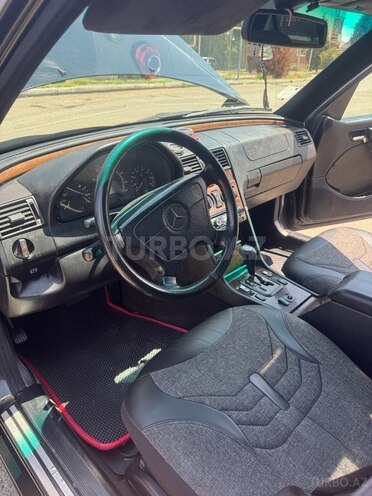Mercedes C 230-9
