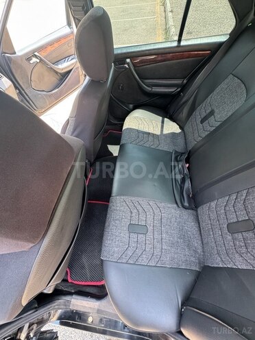 Mercedes C 230-11