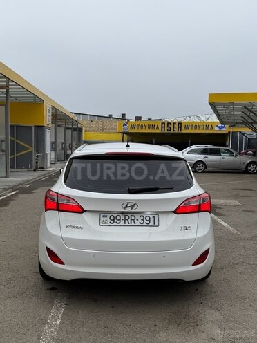 Hyundai i30-6