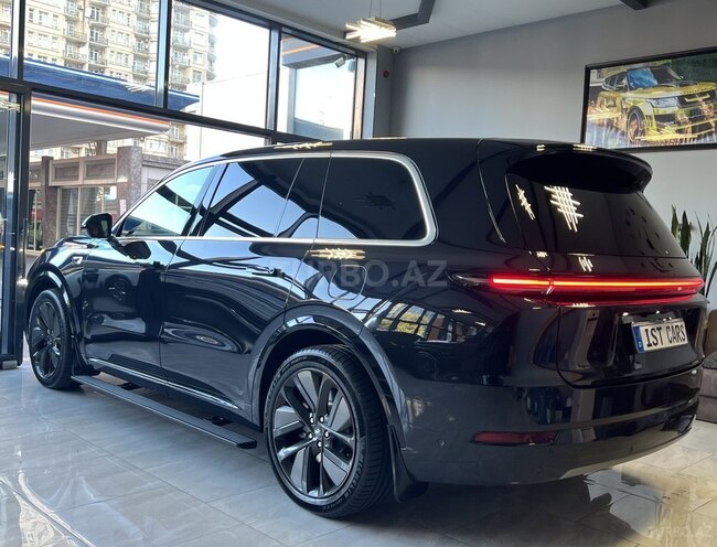 Li Auto L9-6