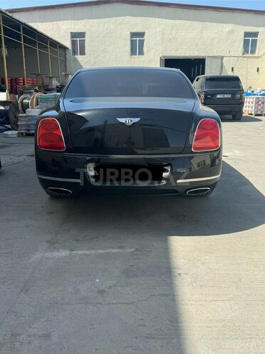 Bentley Continental Flying Spur-16