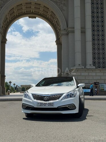 Hyundai Azera-3