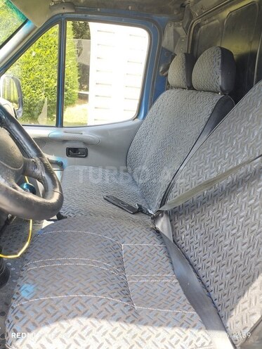 Ford Transit-4