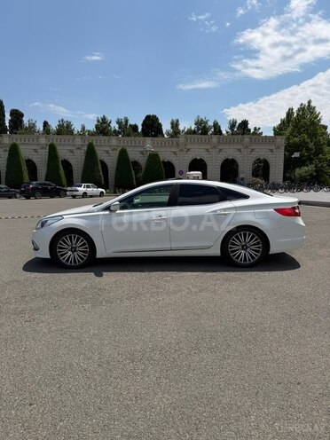 Hyundai Azera-7
