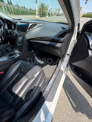 Hyundai Azera-16