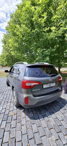 Kia Sorento-8
