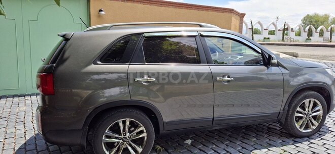 Kia Sorento-5