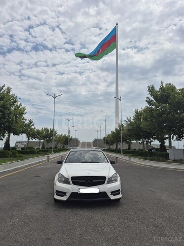 Mercedes C 250-1